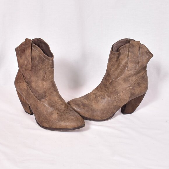 Cato Women's Brown Short Booties Size 11 - Picture 1 of 9